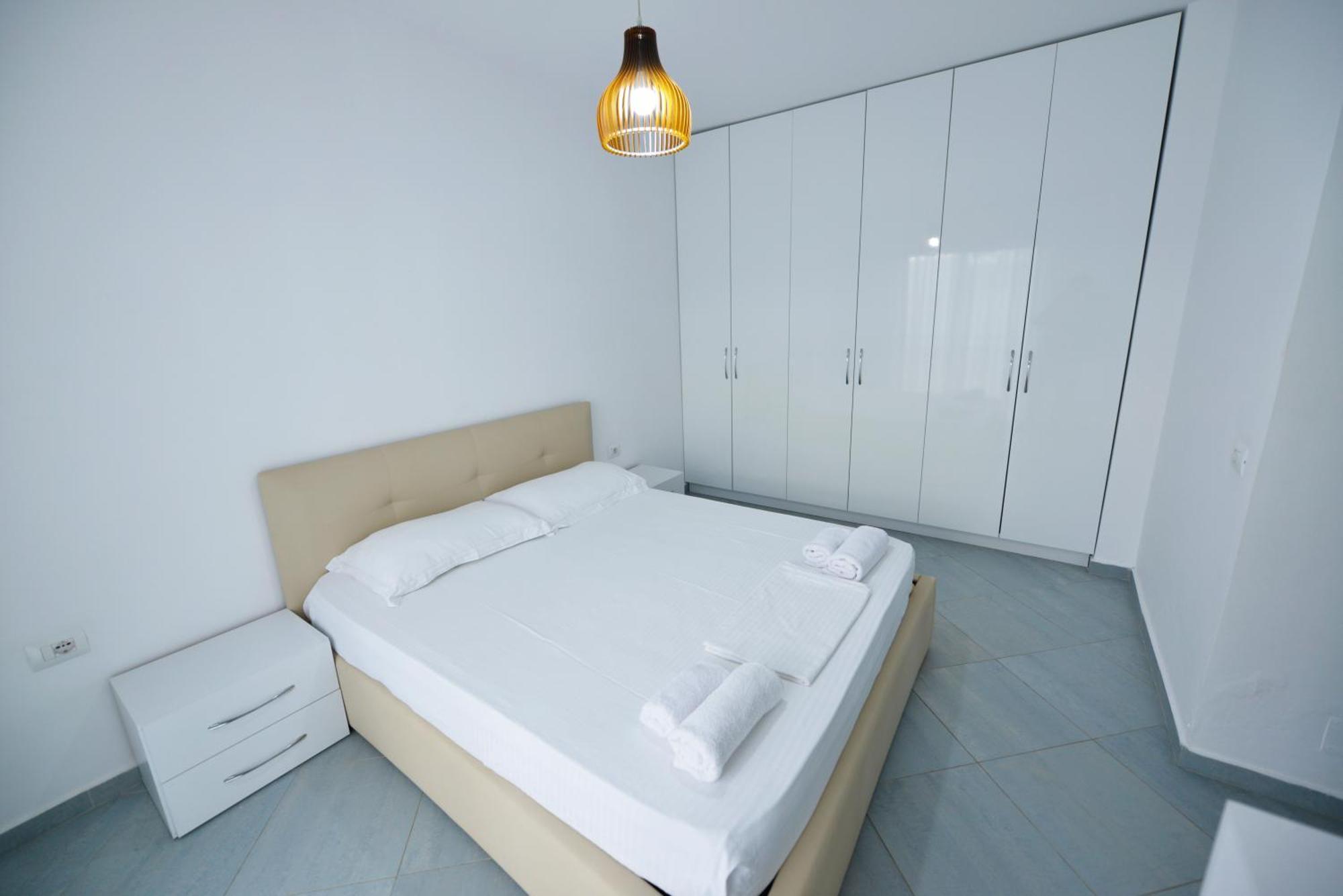 Apt Sarande Bagian luar foto