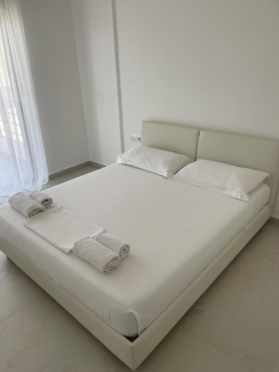 Apt Sarande Bagian luar foto